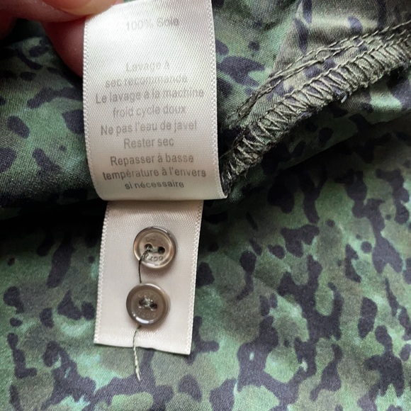 ECRU Silk Camo/Animal Print Blouse sz XS - Picture 14 of 14